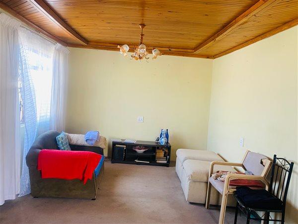 3 Bedroom Property for Sale in Kuyasa Northern Cape